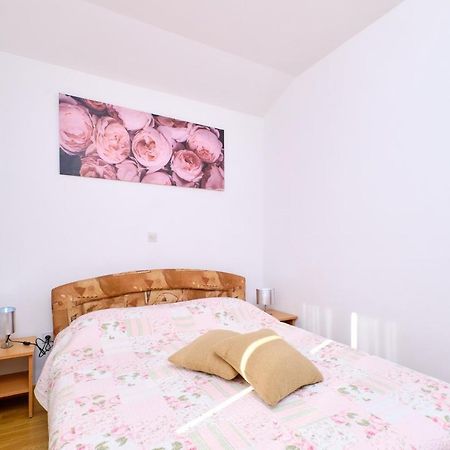 Apartments Vanda Mali Lošinj Zewnętrze zdjęcie
