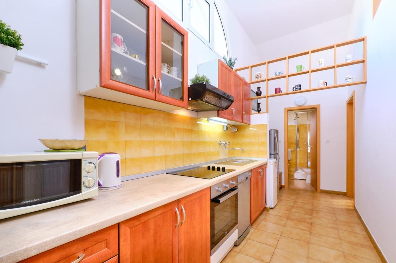 Apartments Vanda Mali Lošinj Zewnętrze zdjęcie
