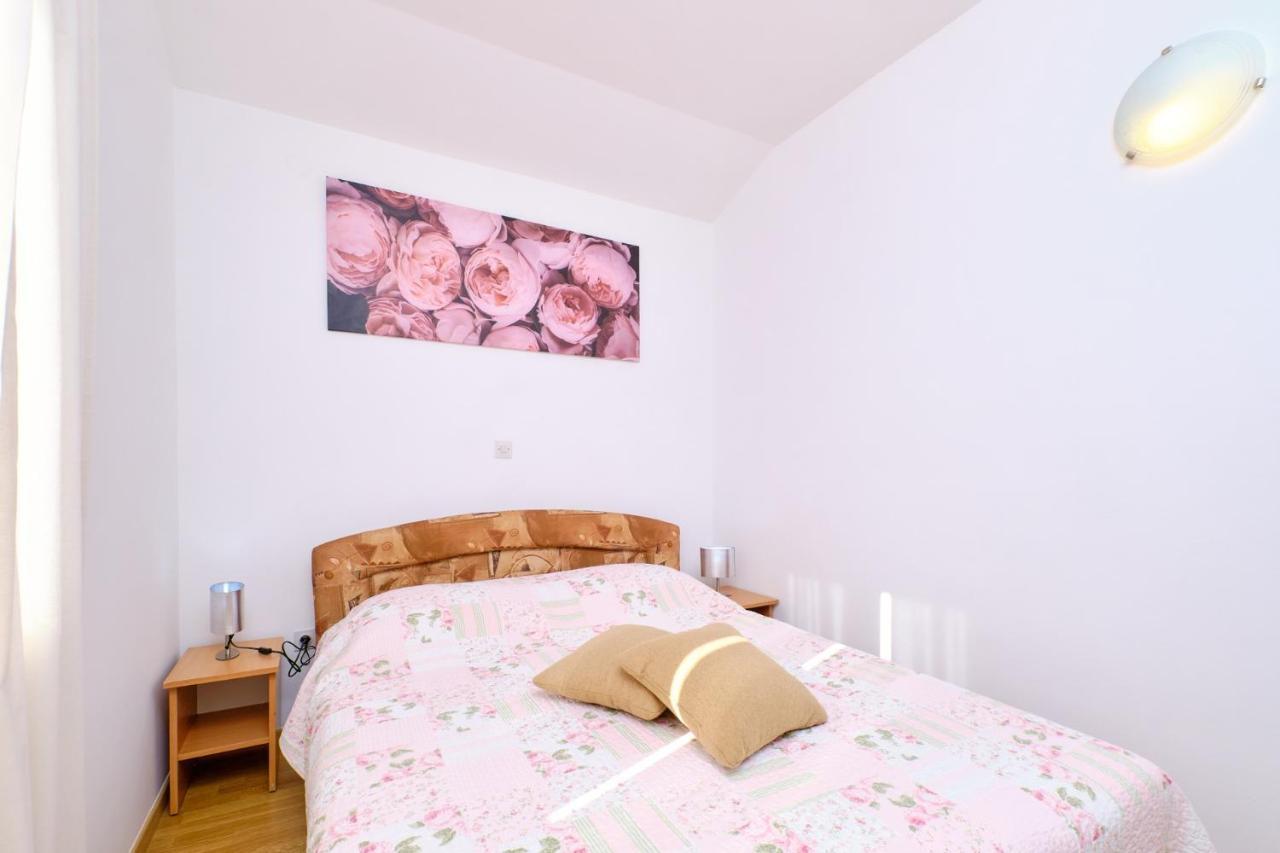 Apartments Vanda Mali Lošinj Zewnętrze zdjęcie