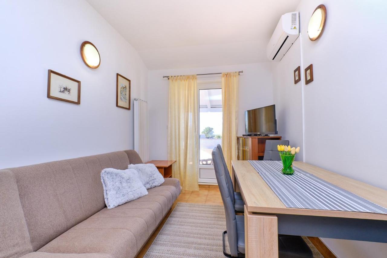 Apartments Vanda Mali Lošinj Zewnętrze zdjęcie